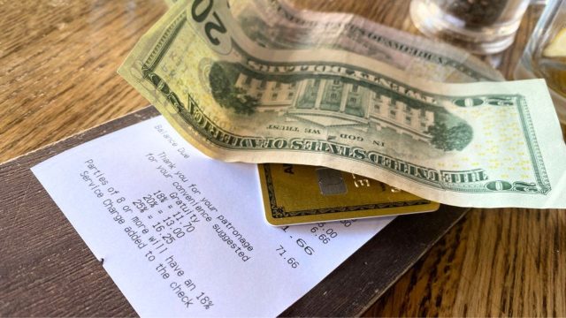 Navigate Tipping Etiquette in 2023: What You Need to Know