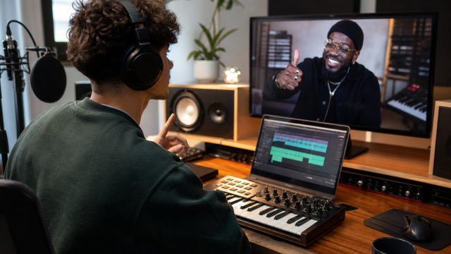 Deezer's Innovative Feature Empowers Fans to Create Remixes with Artist Approval | saingqq 77, rtp l